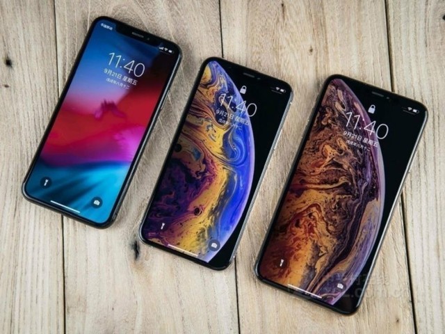 iPhoneᱡ LGOLED 