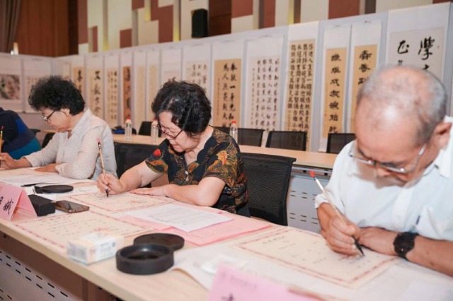 手写录取通知书的大学__大学在陕西录取分数线
