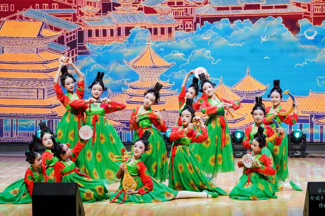 海峡两岸青少年艺术节_海峡两岸少年儿童绘画书法大赛_