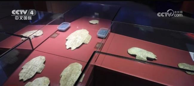 闪烁光芒是什么__闪烁作品华夏春秋