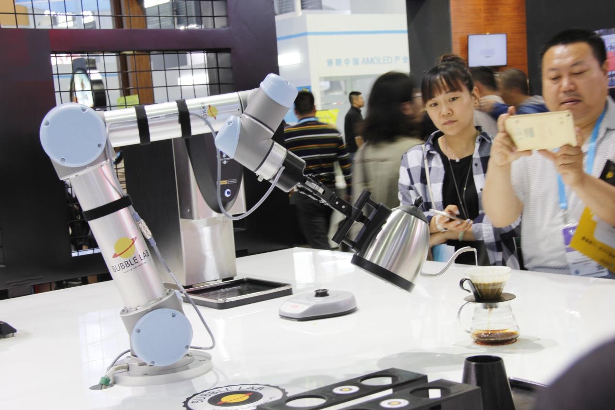 上海机器人咖啡亭__上海外滩咖啡店