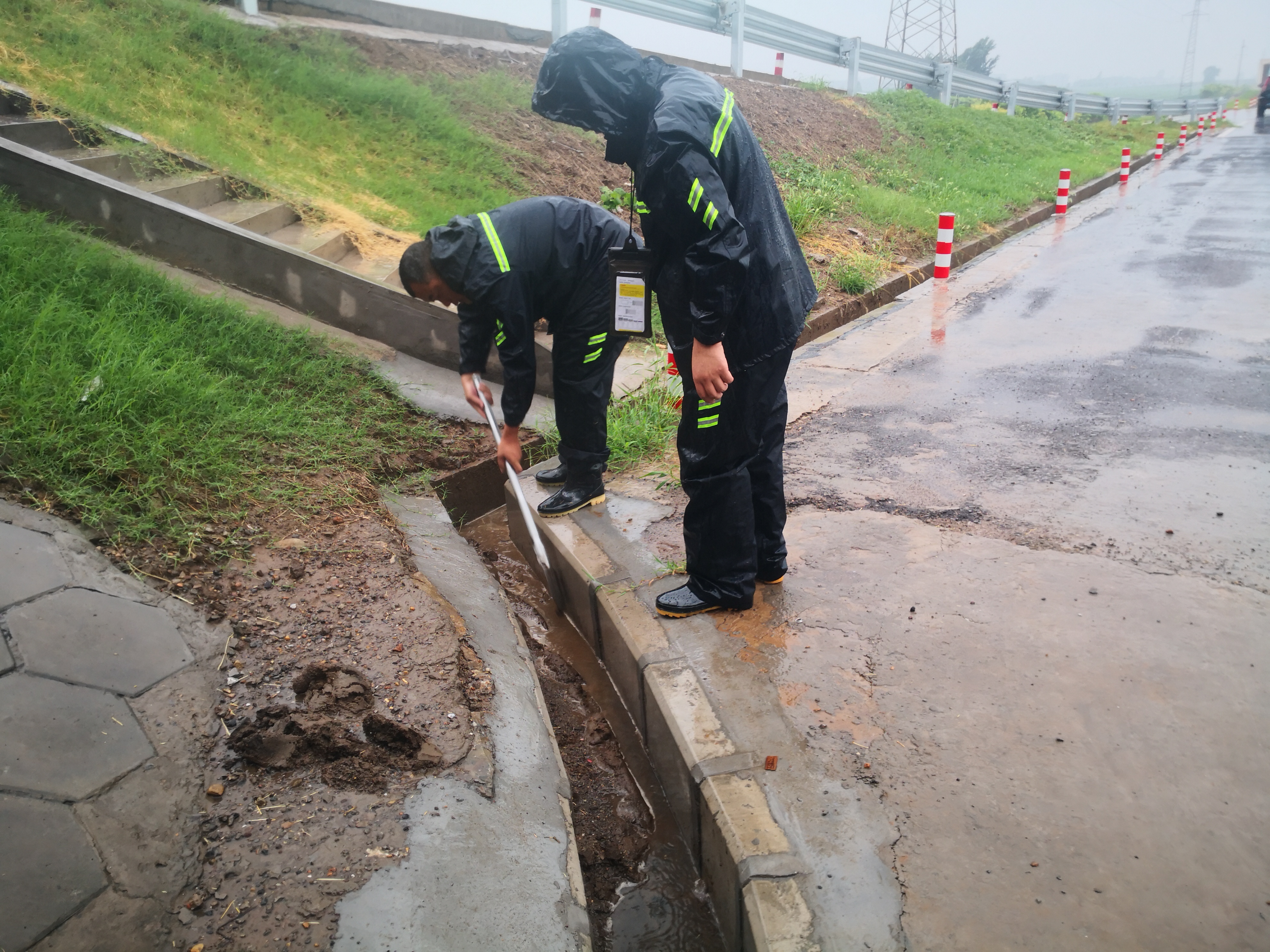 多省暴雨预警__大暴雨等强对流天气
