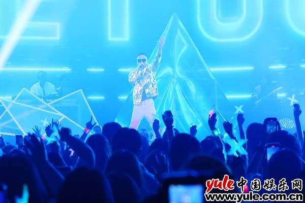 萧秉治《ProjectX》巡回演唱会8月18日上架