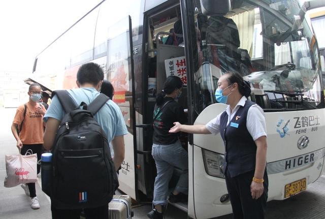 中秋国庆假期小客车免收高速费_国庆节客车放假吗_