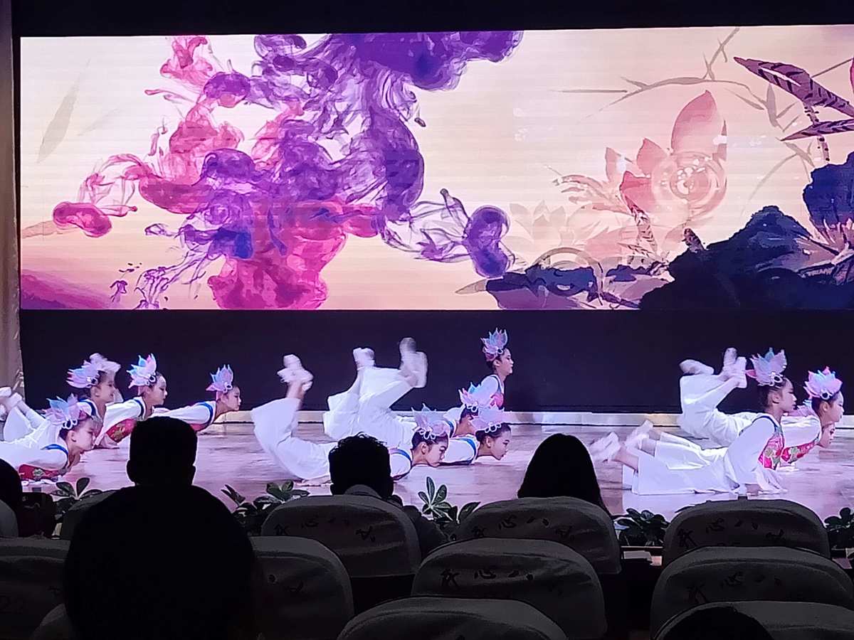 _舞台剧百度百科_囍舞台