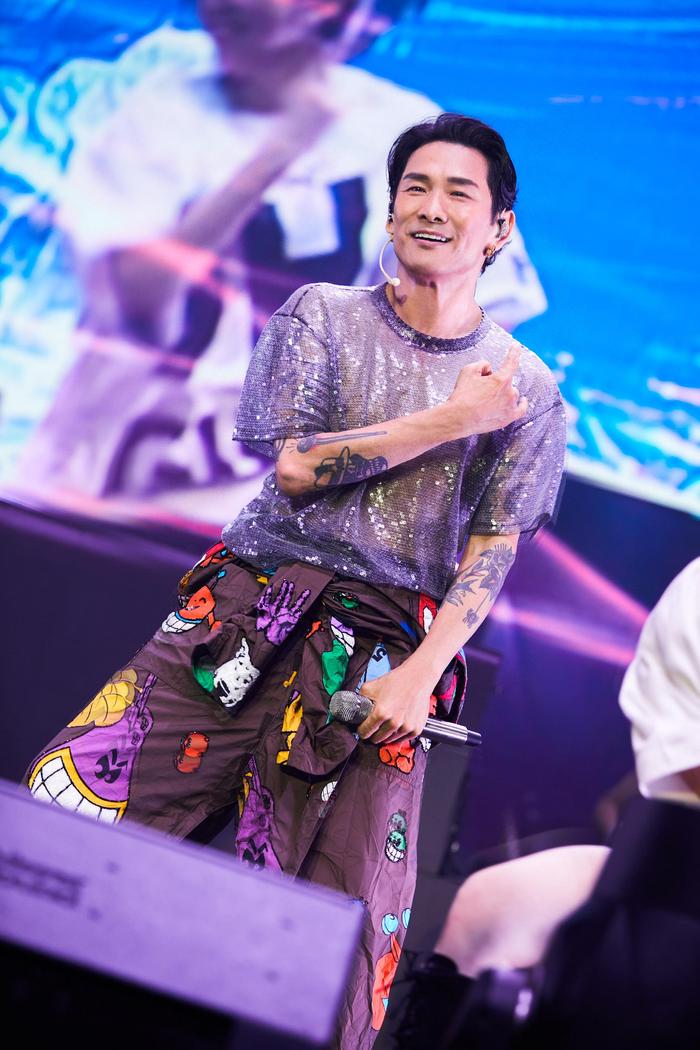 杜德伟“起来”巡演上海站即将开售 一场浓缩40载的音乐旅程__杜德伟“起来”巡演上海站即将开售 一场浓缩40载的音乐旅程