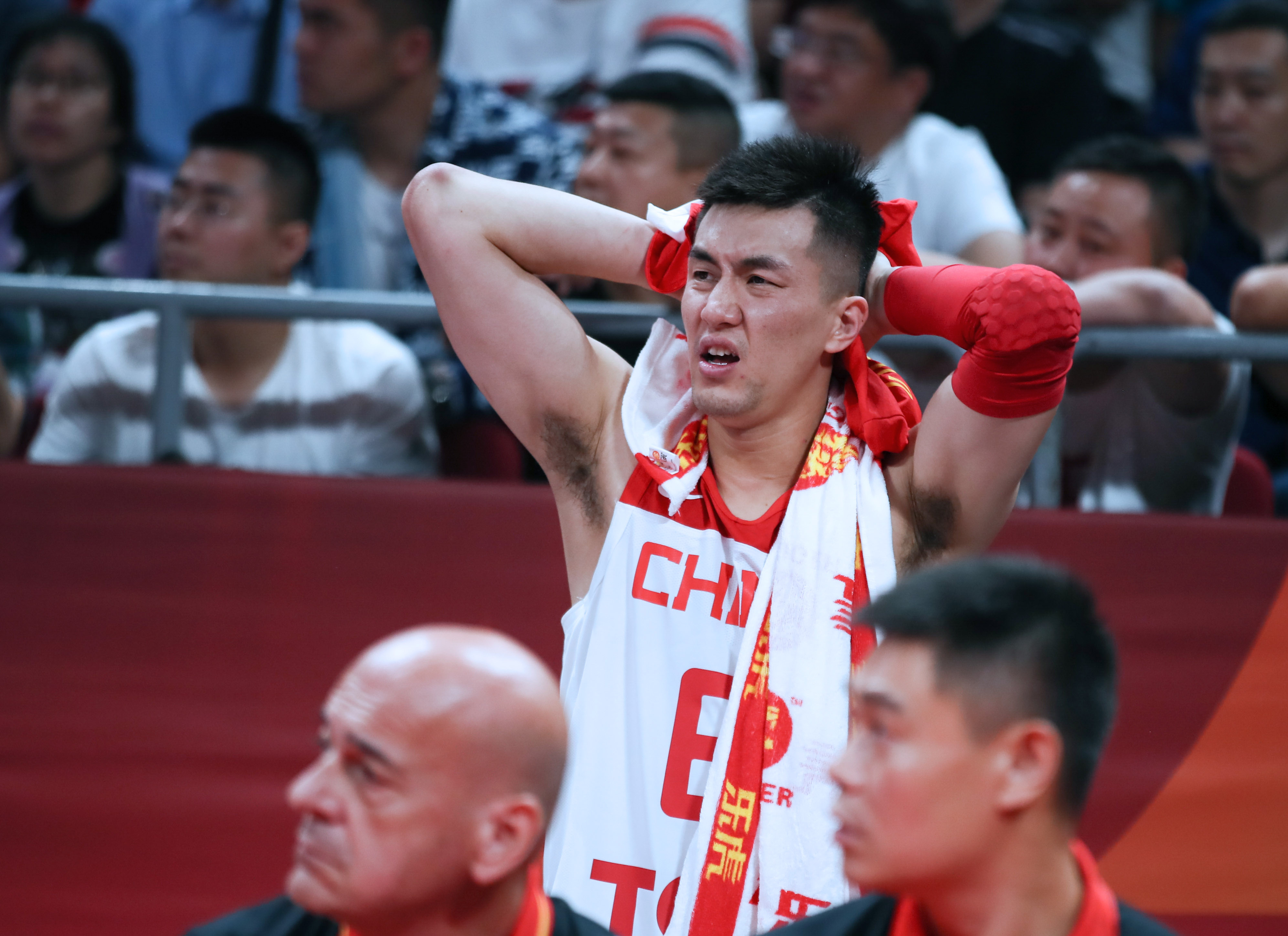 姚明来了！关于乔帅、外界质疑这些热点话题，他一一回应_姚明来了！关于乔帅、外界质疑这些热点话题，他一一回应_