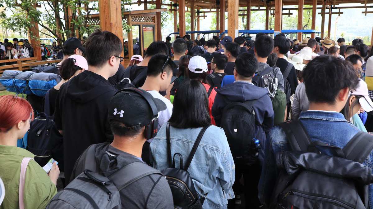 节后旅游热度持续 错峰游成部分民众新宠__节后旅游热度持续 错峰游成部分民众新宠