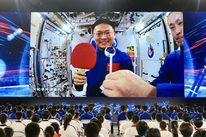神舟十号飞船返回全程直播_神舟九号返回_
