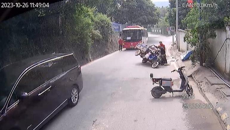 巴以冲突调解_巴以冲突双方损失_