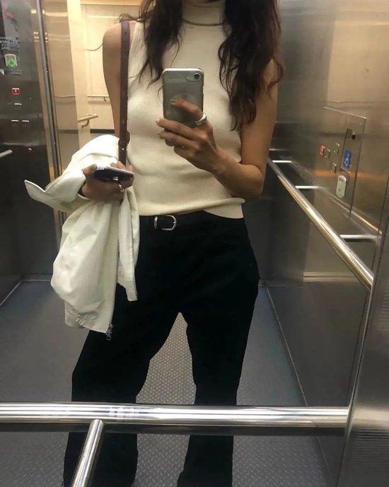 从格温妮斯到90年代港剧精英女，都在迷恋同一件高领无袖针织衫～_从格温妮斯到90年代港剧精英女，都在迷恋同一件高领无袖针织衫～_