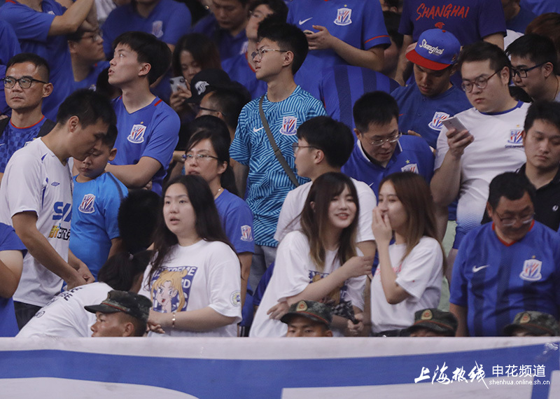 申花和海港比赛__申花队与上海海港队比赛
