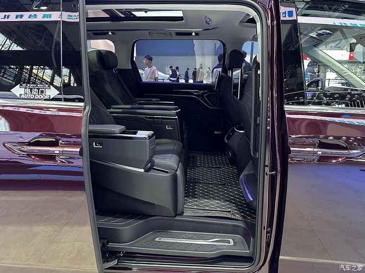 2023广州车展：新款大通MAXUS G90上市__2023广州车展：新款大通MAXUS G90上市
