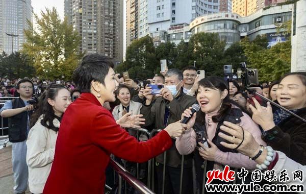 _贵阳公益活动网站_热情美女火赖辣辣小说