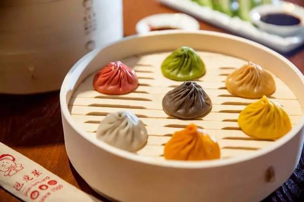 _小笼馒头“游出海” 在法国品尝“中国味道”_小笼馒头“游出海” 在法国品尝“中国味道”