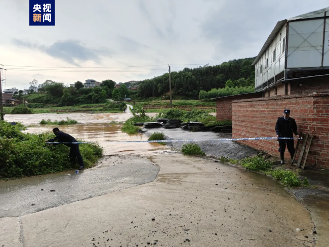 广西遭遇强降雨__强降雨造成广西超32万人受灾